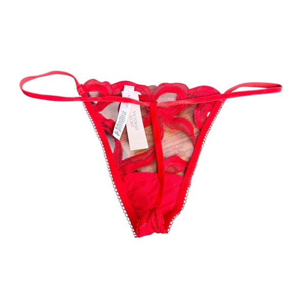Victoria's Secret Lace V-String Red - Picture 3 of 8